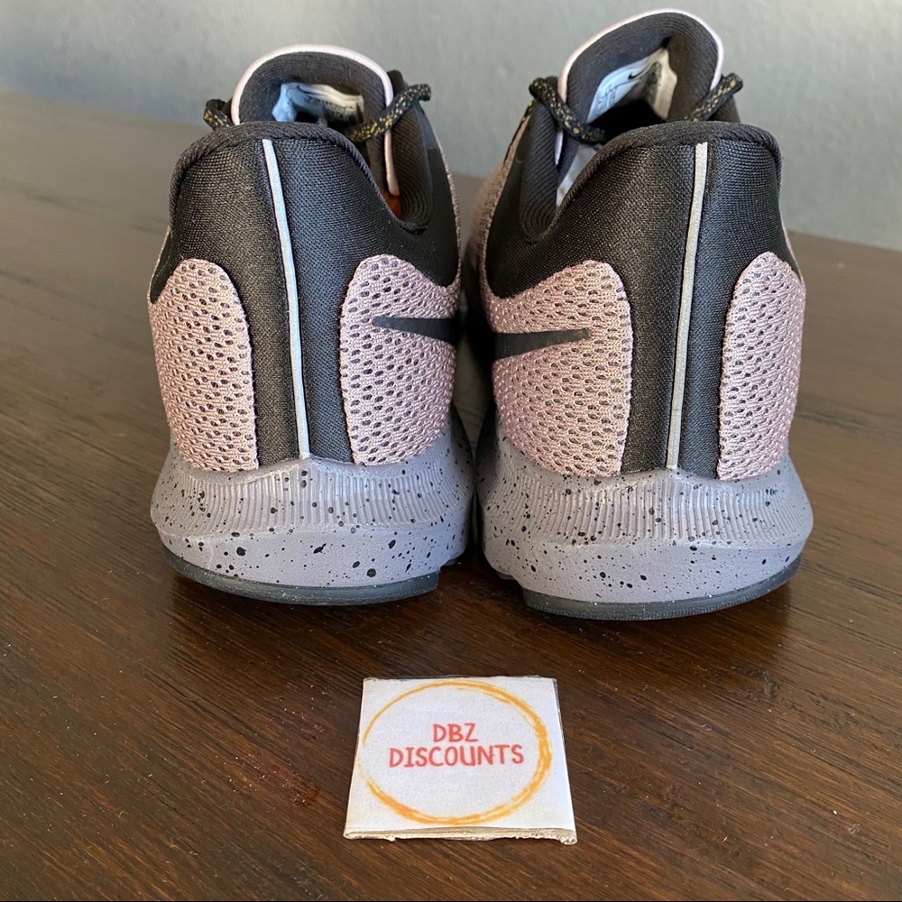 Nike Quest 2 SE Women Size 11 New - Picture 4 of 6